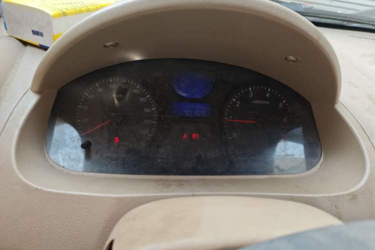 Used Karry Youya 2 2013 1.5L Standard Model
