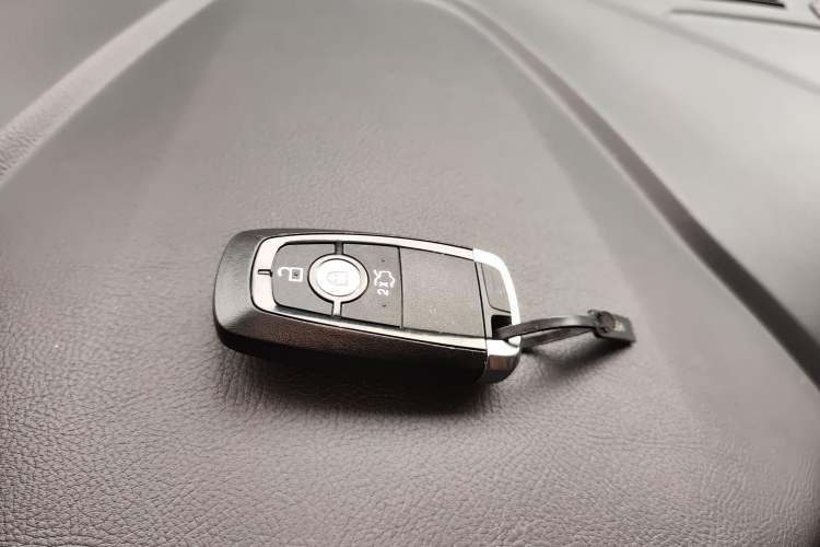 Used Ford Mondeo 2018 EcoBoost 180 Smart Control Fashion Model China VI Standard
