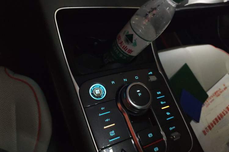 Used BYD Destroyer 05 2022 DM-i 55KM Luxury Model Gear Lever