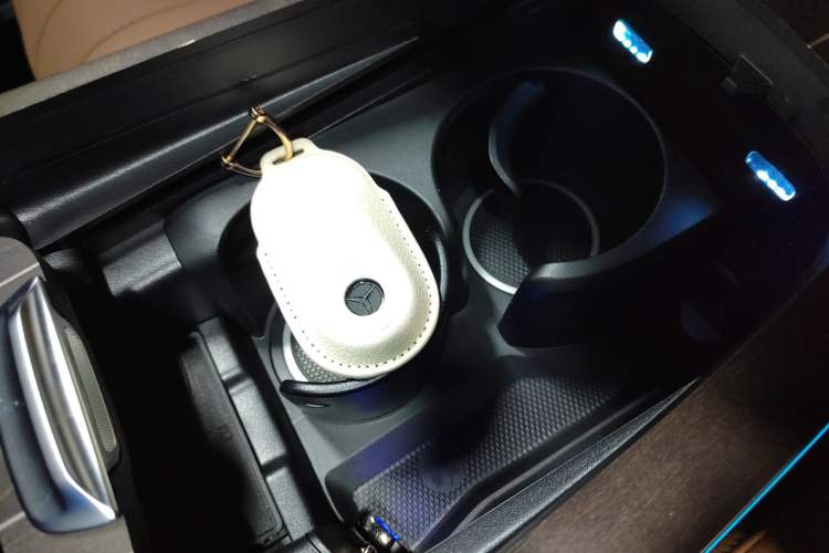 Used Mercedes-Benz E-Class 2025 Facelift E 300 L Luxury Edition