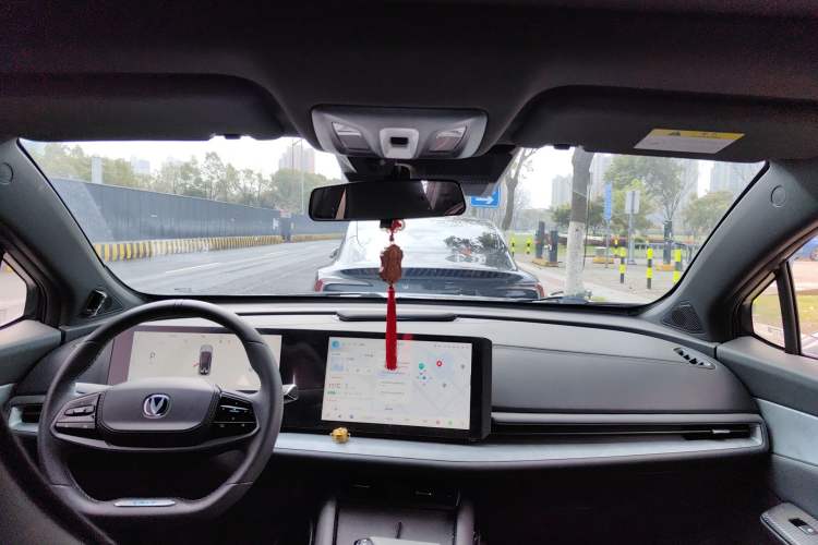 Used CHANGAN UNI-T 2023 Second-Generation 1.5T Prestige Model Headliner