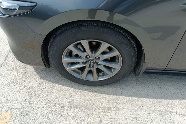 Used Mazda 3 Axela 2021 2.0L Automatic Zhiqing Edition