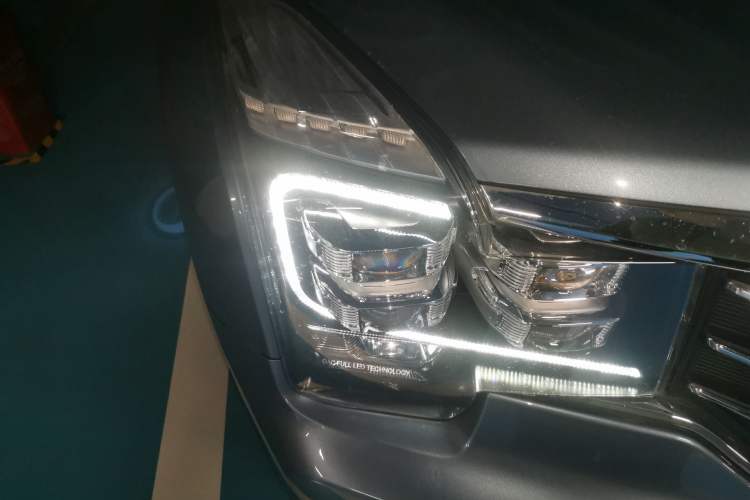 Used GAC Trumpchi GS8 2017 320T Two-Wheel Drive Luxury Smart Connectivity Version (7 Seats)