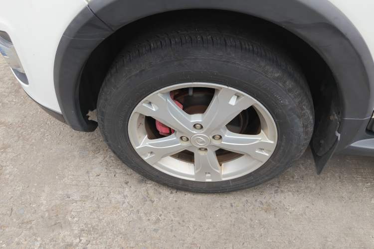 Used Great Wall M4 2012 1.5L Manual Luxury Version Left Front Wheel Hub