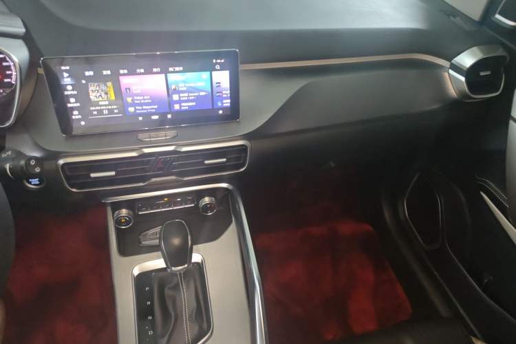 Used Geely Auto Coolray 2020 PRO 240T DCT Hunter
