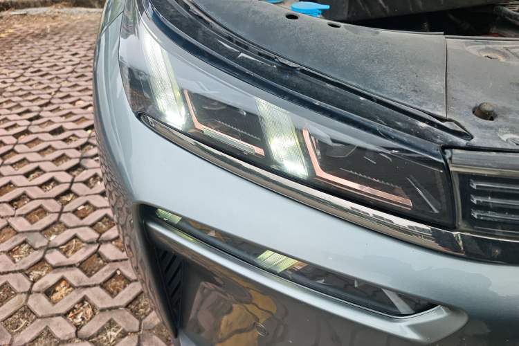 Used AION V 2020 70 Smart Technology Edition Right Front Headlight