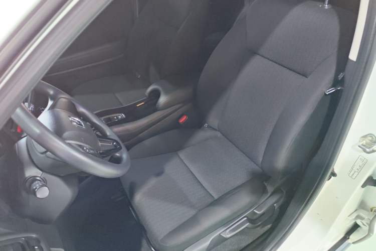 Used Honda Vezel 2017 1.5L CVT 2WD Comfort Model Left Front Seat