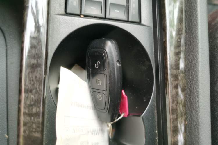 Used Ford Mondeo 2011 2.0L GTDi 200 Luxury Edition
