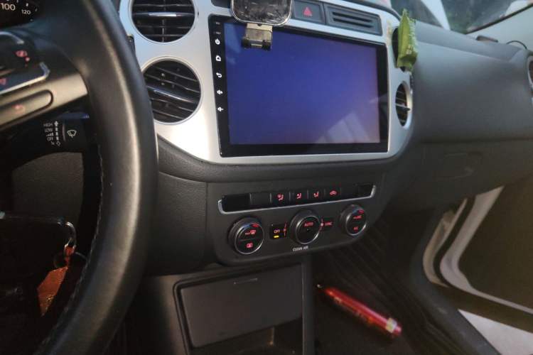 Used Volkswagen Tiguan 2017 300TSI Automatic Two-Wheel Drive Silk Road Comfort Edition