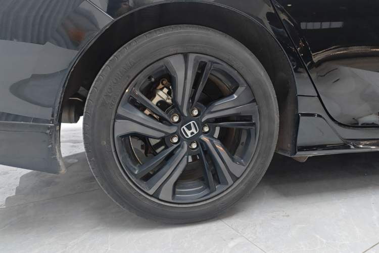 Used Honda Civic 2021 HATCHBACK 220TURBO CVT Trendy Cool Edition Right Rear Wheel Hub