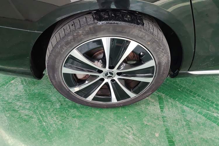 Used Mercedes-Benz E-Class New Energy 2022 Facelift E 350 e L Plug-in Hybrid Sedan
