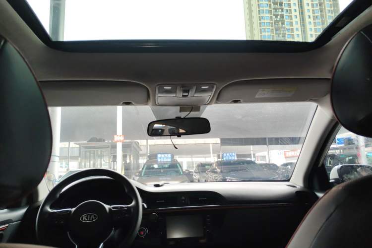 Used Kia KX Cross 2017 1.4L AT GLS Headliner