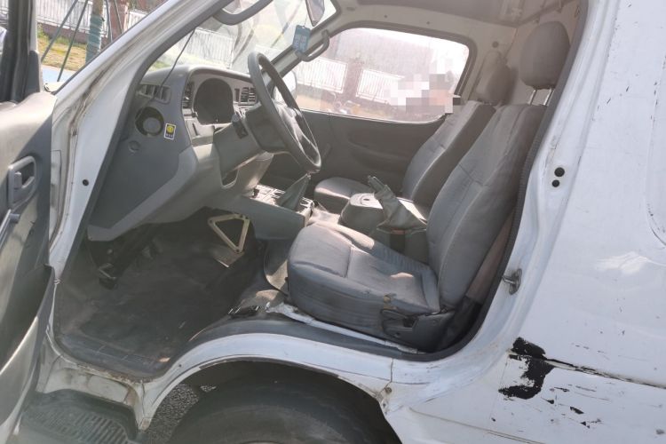 Used Jinbei Hiace 2014 2.0L Fifth-Generation Xiangyun Comfort Type 1 4G21C