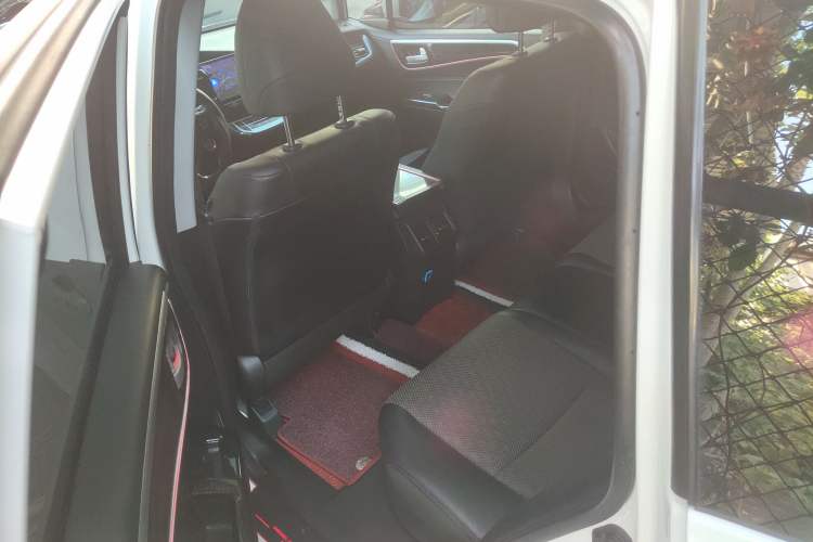 Used Honda Jade 2020 1.8L automatic Comfort version
