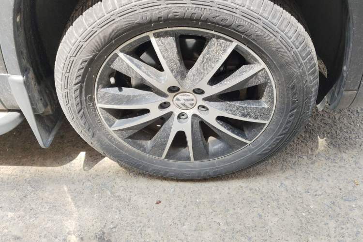 Used Volkswagen Tiguan 2016 300TSI Automatic Two-Wheel Drive Luxury Edition Right Front Wheel Hub