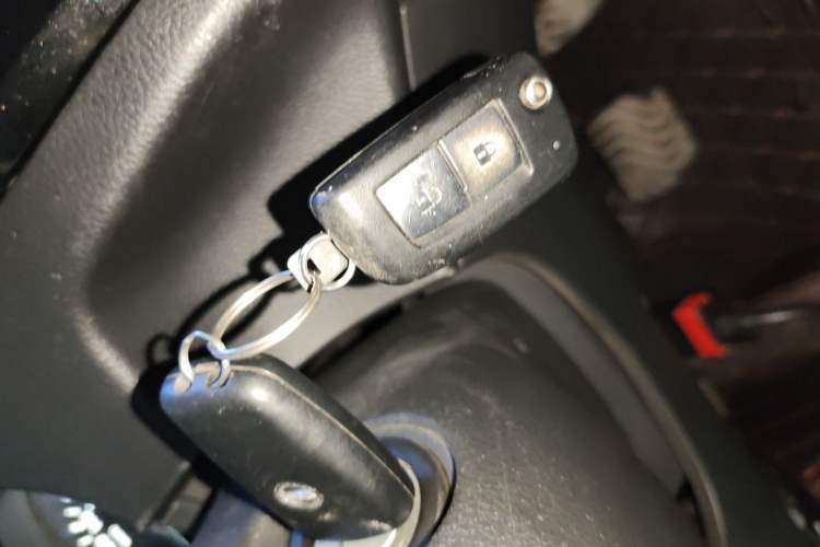 Used Nissan Qashqai 2016 2.0L CVT Elite Edition Vehicle Key