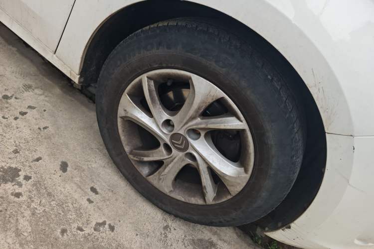 Used Citroen Elysee 2015 Qishang Edition 1.6L Automatic Fashion Model