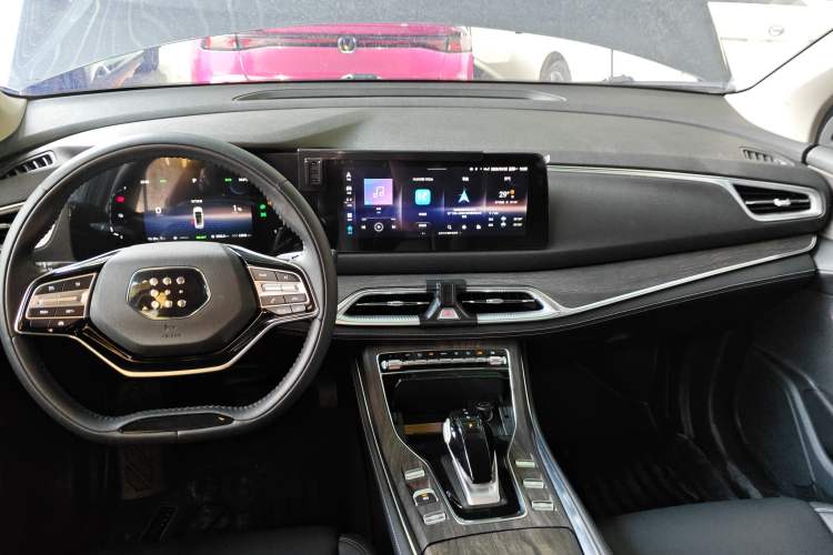 Used Landian E5 2024 Honor Edition 100KM Deluxe 7-Seater
