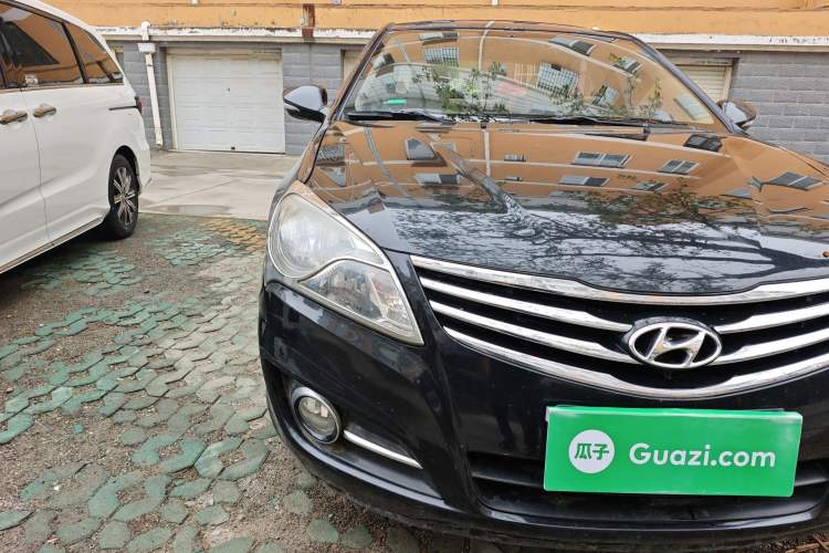 Used Hyundai Celesta 2011 1.6L Manual Luxury Model Right Front Headlight