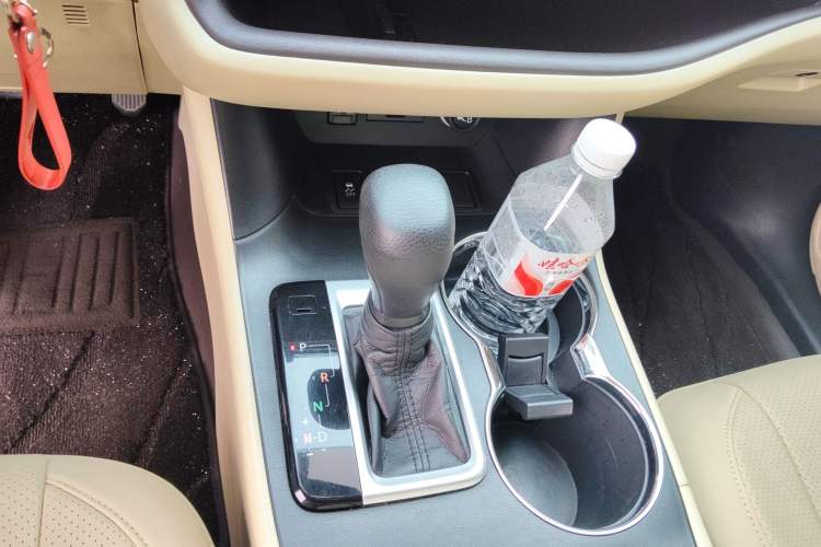 Used Toyota Highlander 2018 2.0T Two-Wheel Drive Elite Edition 7 Seats Emission Standard China V
