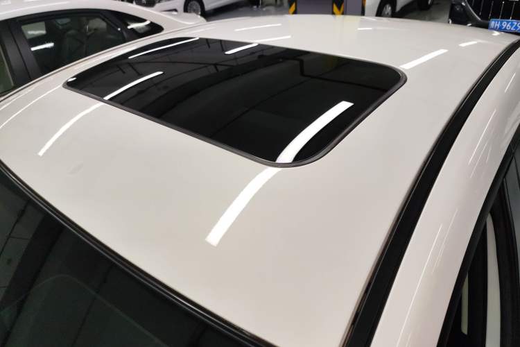 Used Mazda 3 Axela 2019 Cloud-Controlled Sedan 1.5L Automatic Luxury Model China VI Standard Roof