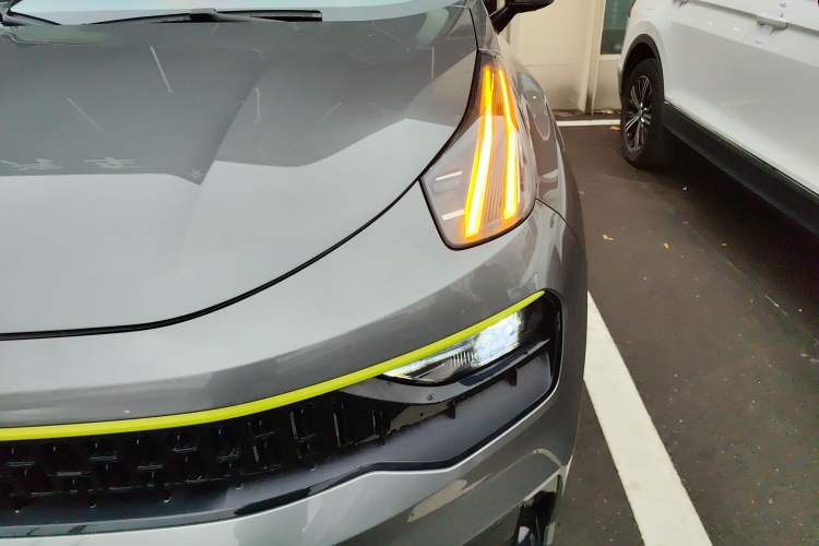 Used Lynk & Co 05 2020 2.0TD Two-Wheel Drive Shine Halo