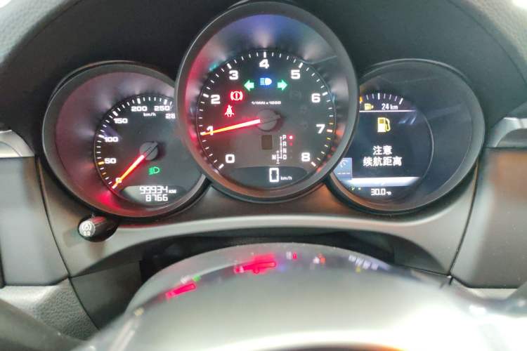 Used Porsche Macan 2018 Macan 2.0T