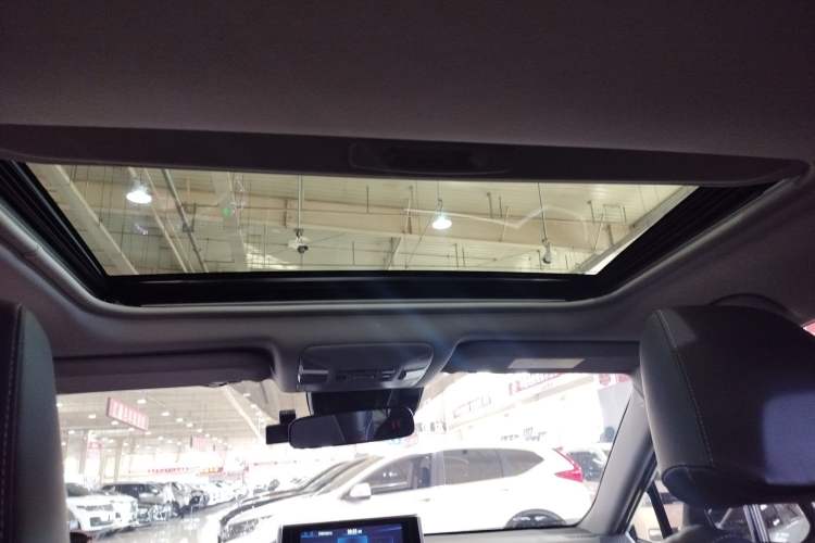 Used Toyota RAV4 2020 Dual-Engine 2.5L E-CVT 4x4 Elite PLUS Edition