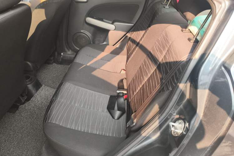 Used Mazda 2 2011 XuanDong 1.5L Automatic Fashion Edition
