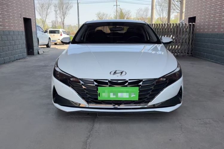 Used Hyundai Elantra 2022 1.5L CVT LUX Prestige Edition
