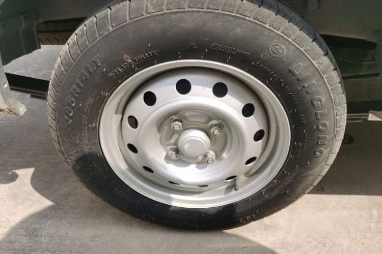 Used Wuling Rongguang S 2021 1.2L Base Model Window-Sealed 5-Seat LSI Car
