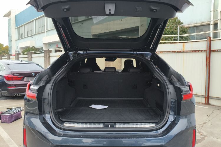 Used Nio EC6 2020 605 km Sport Edition Trunk