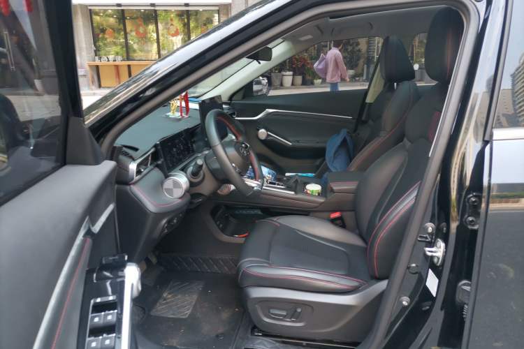 Used GAC Trumpchi EMKOO 2022 1.5T Supernova Pro Edition Left Front Seat