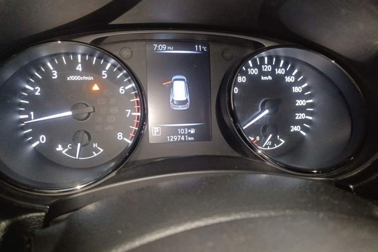 Used Nissan X-Trail 2019 2.0L CVT Smart Connect Comfort Edition 2WD Odometer Close Up