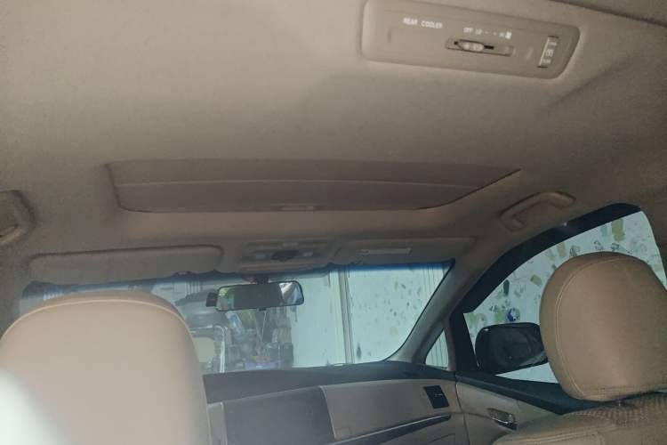 Used Toyota Previa  Headliner