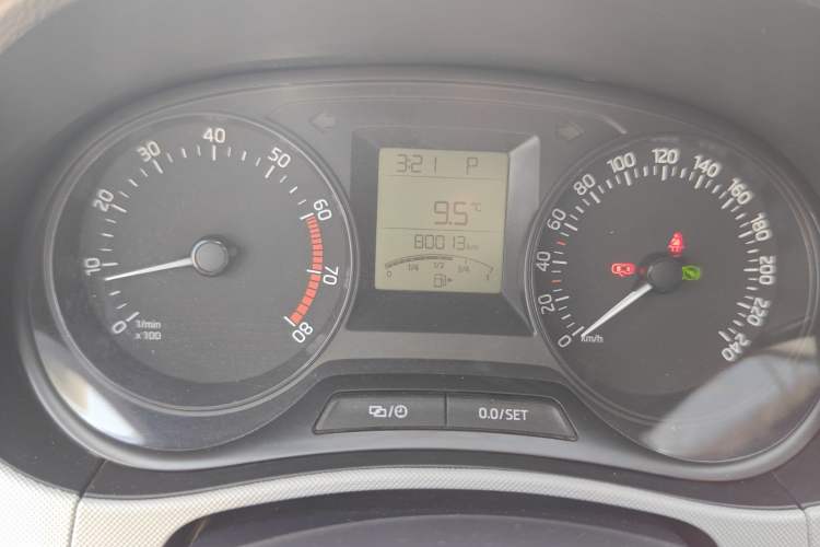 Used Skoda Fabia 2015 1.4L Automatic Front-Drive Model