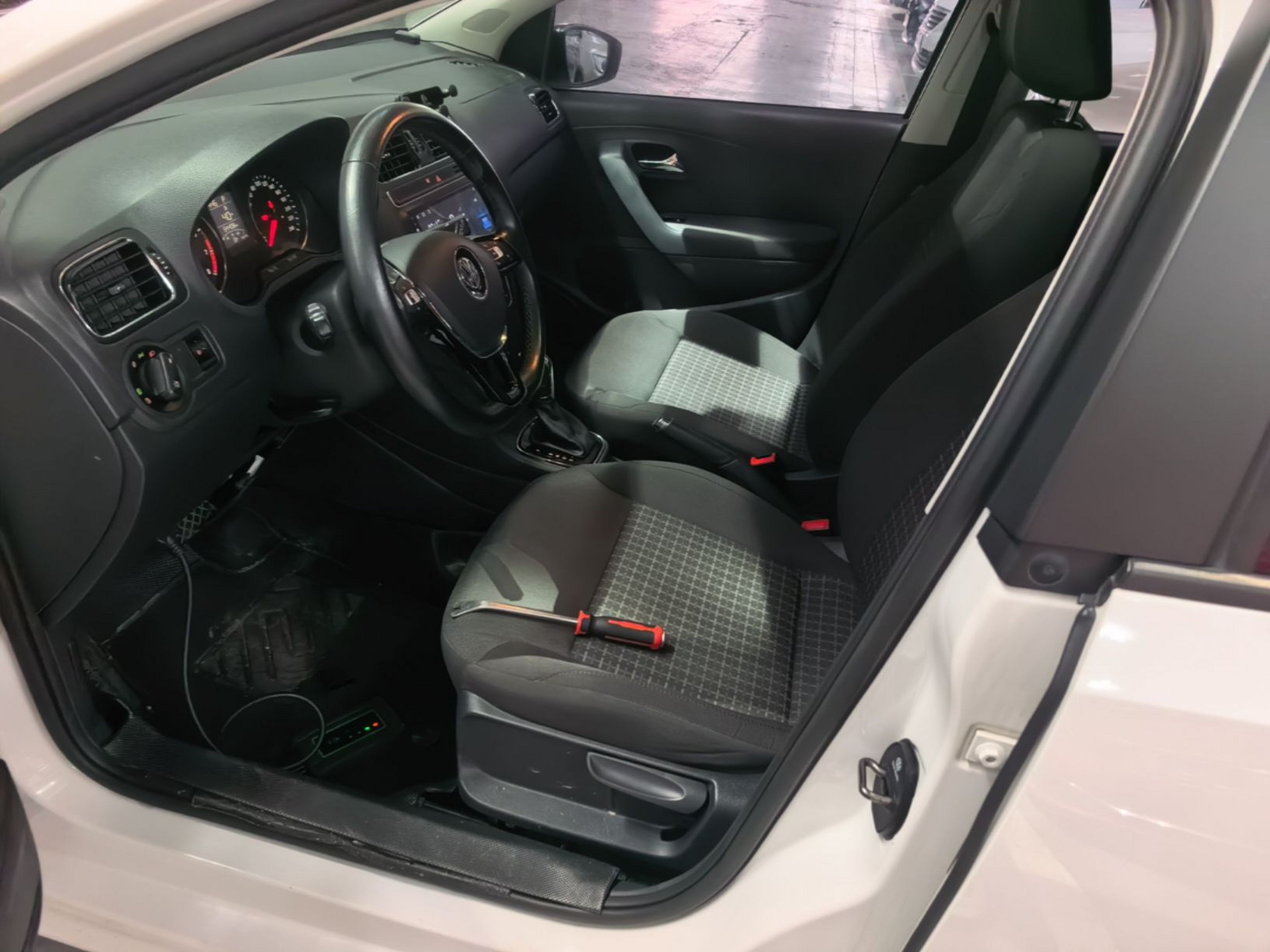 Vordere Reihe im Auto