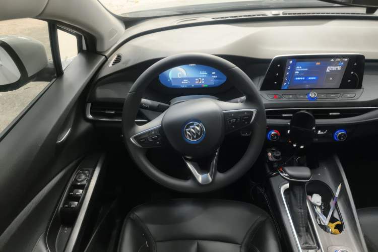 Used Buick Velite 6 2023 Revised Version 430 km Range – Commuter Edition Steering Wheel