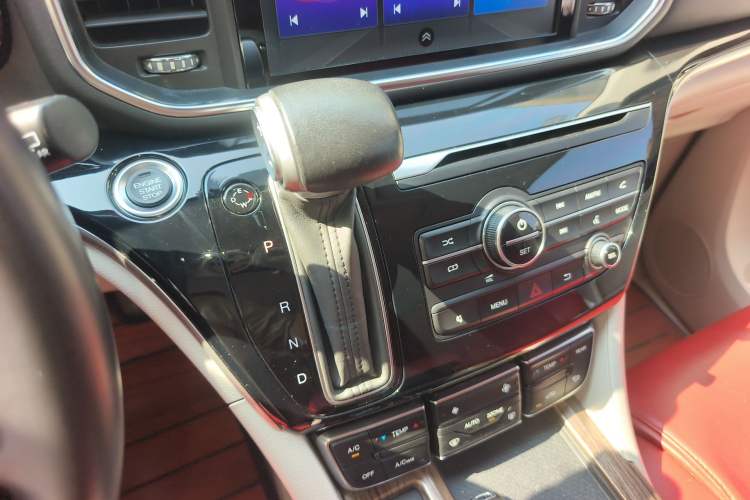 Used GAC Trumpchi M8 2020 Flagship Model 390T Deluxe Edition Gear Lever