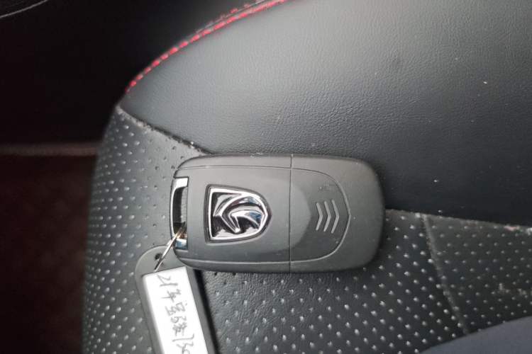 Used Baojun 730 2019 1.5T Manual Fashion Model 7-seater China VI
