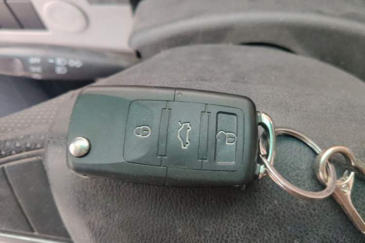 Used Jinbei New Hiace X30L 
