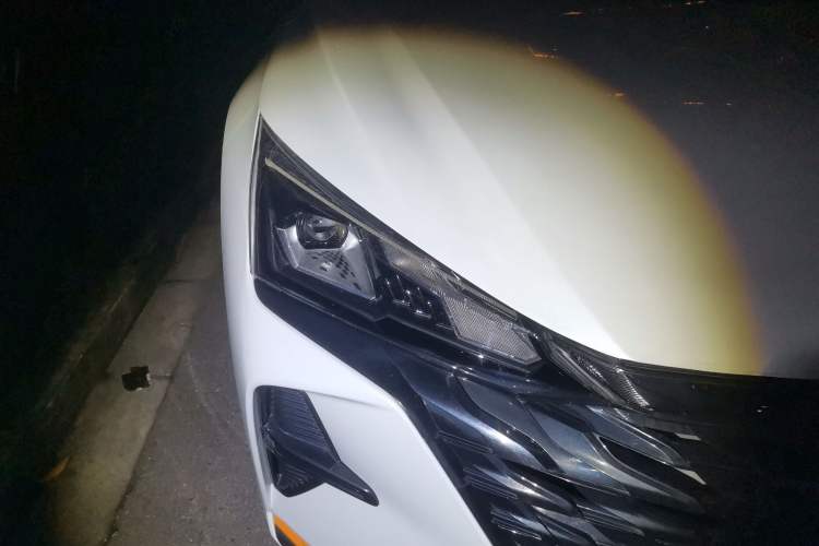 Used Dongfeng Aeolus Yixuan 2023 Mach Edition 1.5L Automatic Chasing Shadow Version
