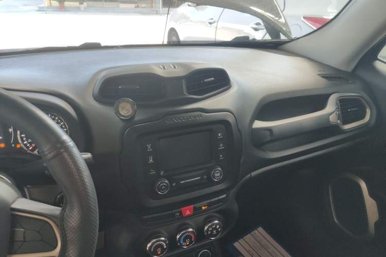 Used Jeep Renegade 2016 1.4T Automatic High-Energy Version