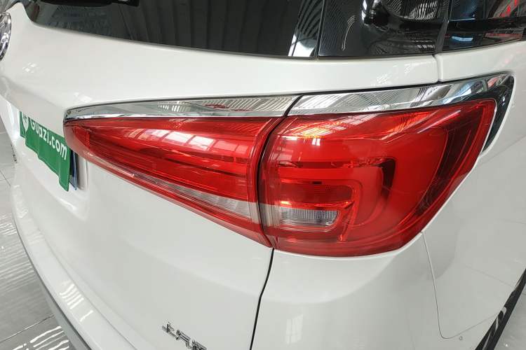 Used Buick GL8 2017 ES 28T Flagship Model China V Standard
