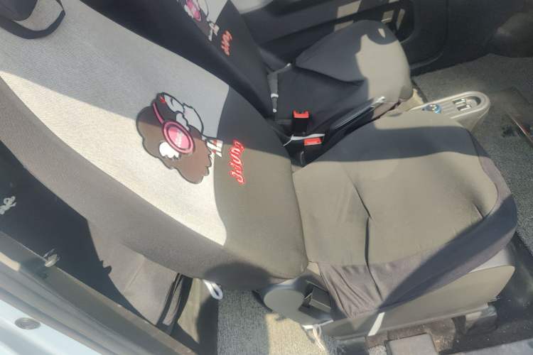 Used Wuling Hongguang MINIEV 2022 Zizai Version Lithium Iron Phosphate Right Front Seat