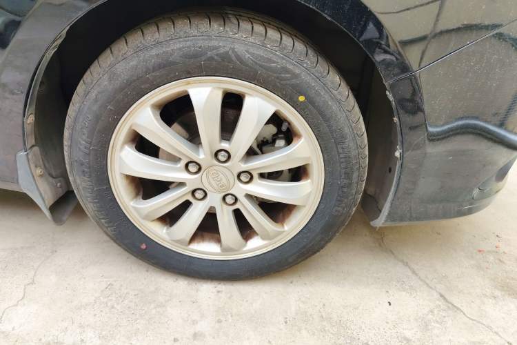 Used BYD Surui 2012 1.5TI Manual Luxury Version
