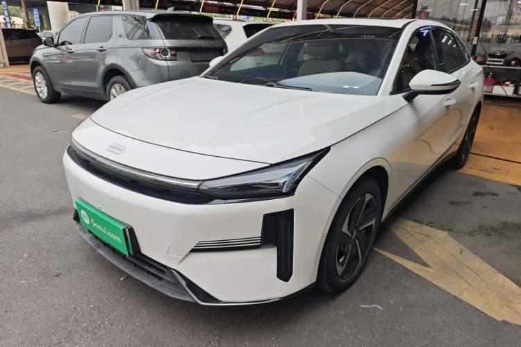 Used Geely Galaxy L6 2023 60km PLUS