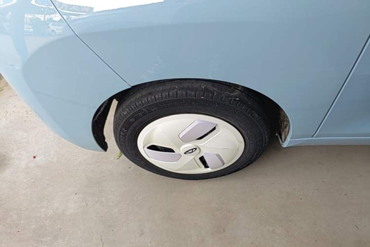 Used Chery QQ Ice Cream 2022 170km Sundae Phosphate Lithium-Ion