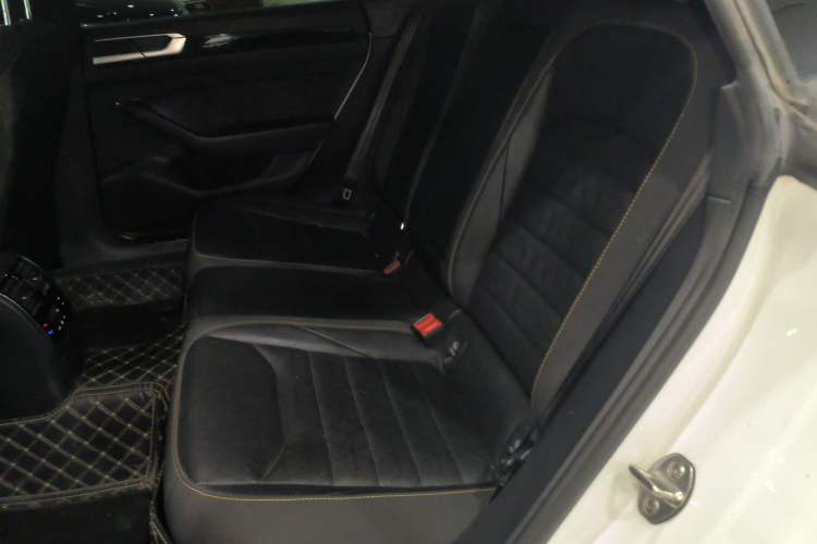 Used Volkswagen FAW-Volkswagen CC 2021 380TSI Striking Edition