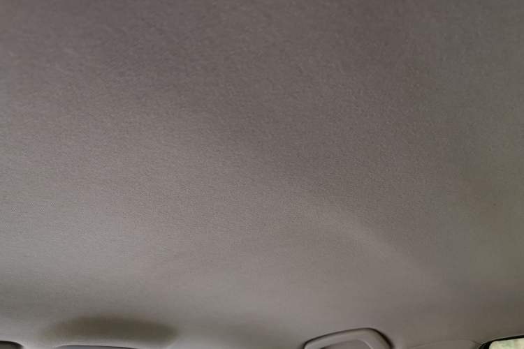 Used Geely Auto Diamond 2016 1.5L Manual Elite Version China IV Standard
